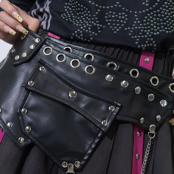 ACDC RAG - Nightmare Black Leather Pleated Skirt - Picture 4 of 8